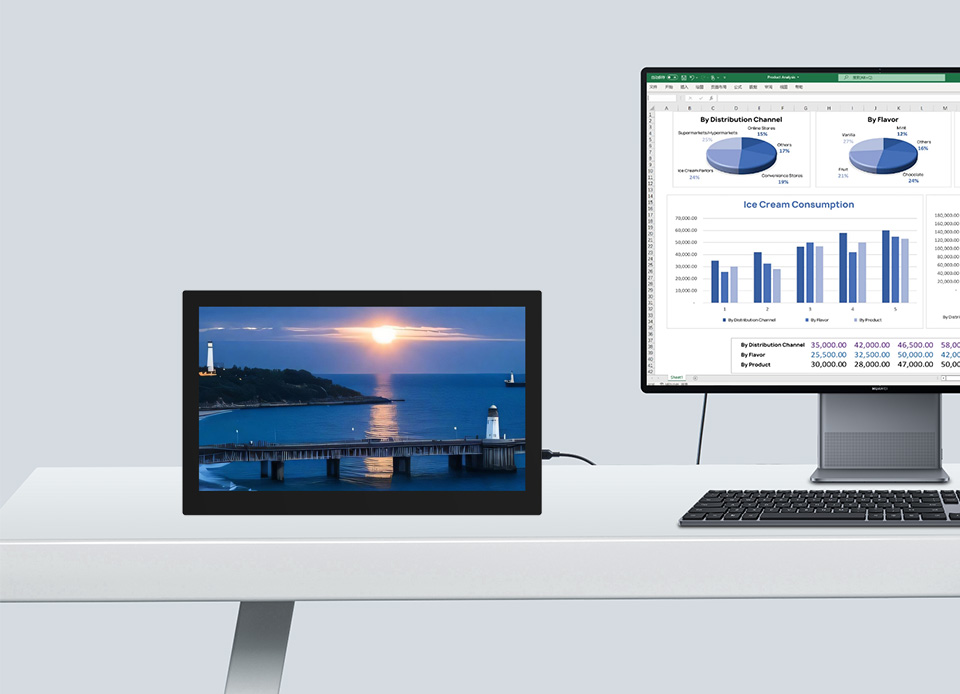 13.3 英寸高色域触摸显示器支持 DDC/CI 亮度调节功能