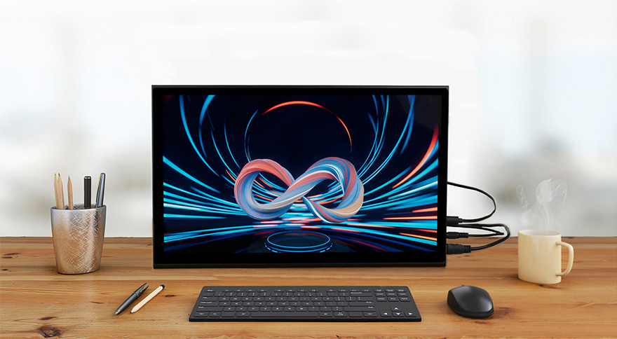 15.6 英寸 QLED 触控屏产品展示