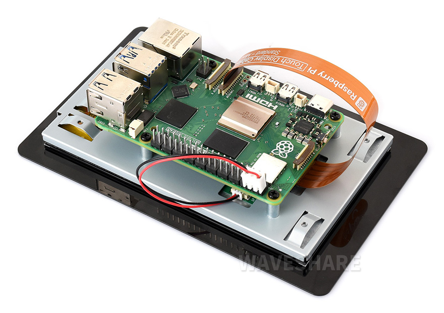 树莓派原装 5 英寸触控屏设备连接图示