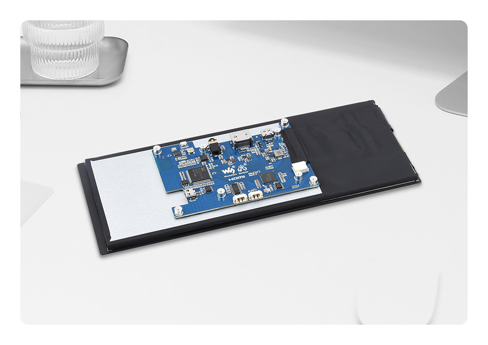 9.3 英寸触控屏接口简介