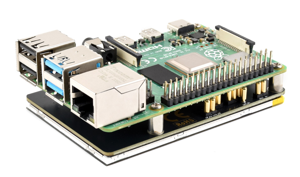 3.5 英寸触摸  LCD 扩展板接入树莓派主板<