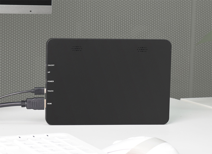 8 英寸 2K 触控屏