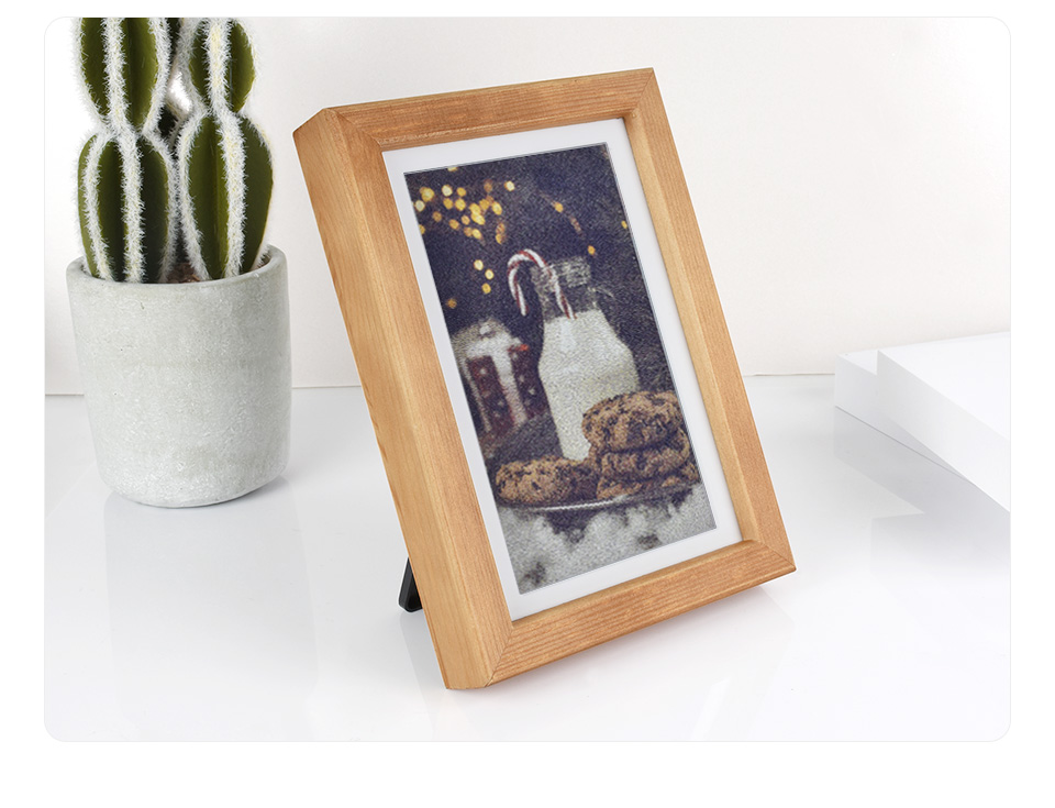 7.3 英寸彩色墨水屏电子