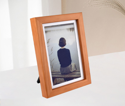 7.3 英寸彩色墨水屏电子