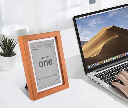 7.3 英寸彩色墨水屏电子