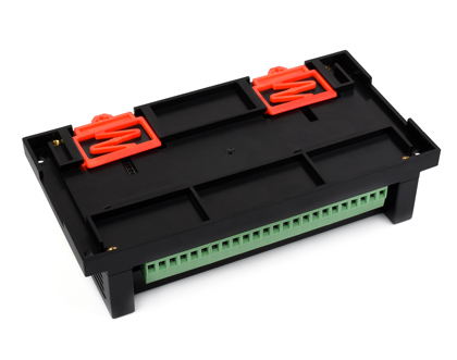 ESP32-S3 工控板 工业级 8 路 Wi-Fi 网络继电器主图