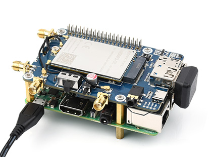 接入树莓派 3B+ 的树莓派 5G 通信扩展板