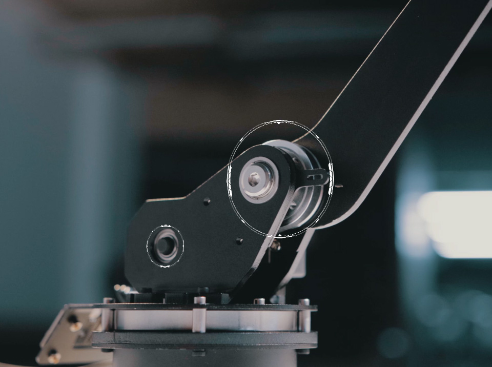 RoArm-M1 大扭矩总线舵机桌面机械臂