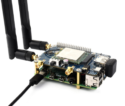 接入树莓派 3B+的树莓派 4G 通信扩展板