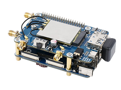 接入 CM4 扩展板的树莓派 5G 通信扩展板