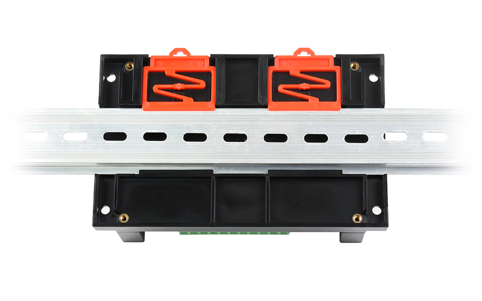 树莓派 CM4 带 UPS 工业扩展模块