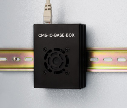 树莓派 CM5 基础扩展板主图