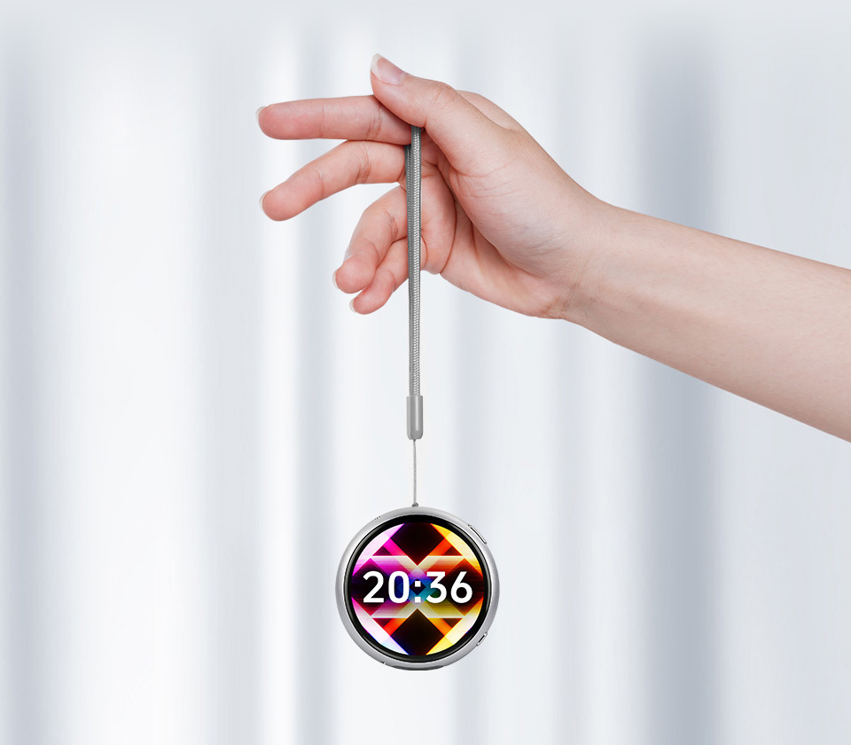 ESP32-S3 1.75 英寸电容触控屏预留挂饰孔位