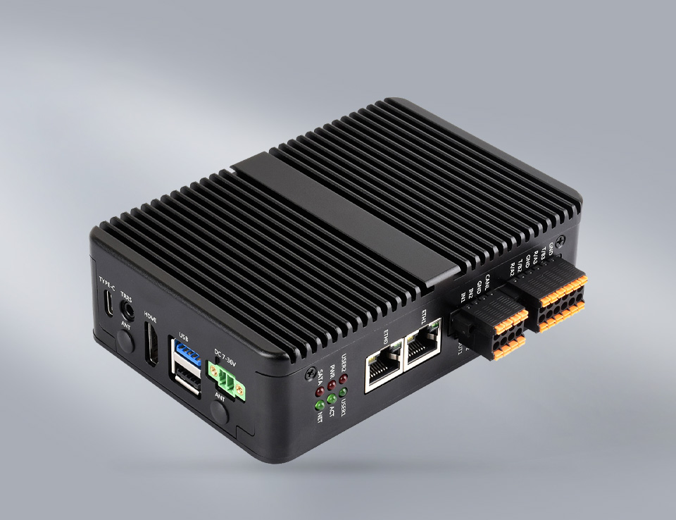 树莓派 CM5  工业计算机首图